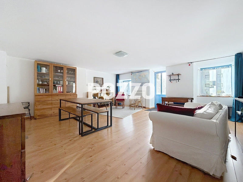 Maison - 182 m² - 6 pièces