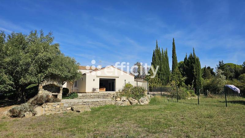 Pavillon - 211 m² - 8 pièces