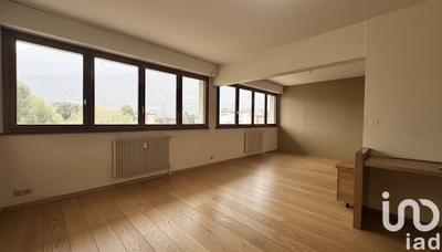 Appartement - 85 m² - 3 pièces