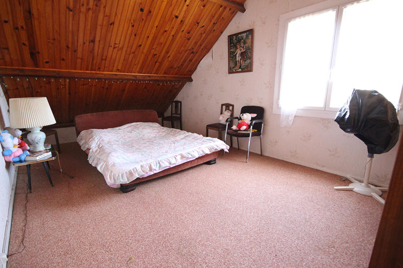 Maison - 92 m² - 5 pièces