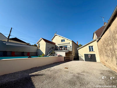 Maison - 168 m² - 6 pièces