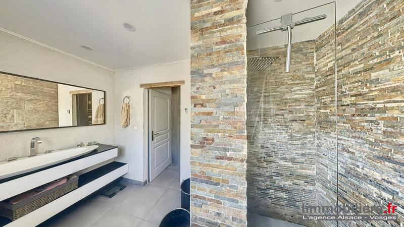 Villa - 200 m² - 7 pièces