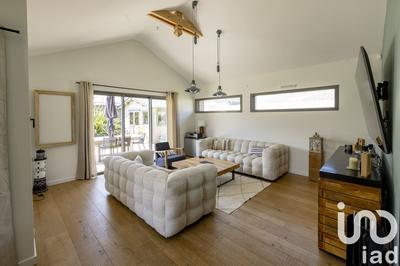 Maison - 192 m² - 7 pièces