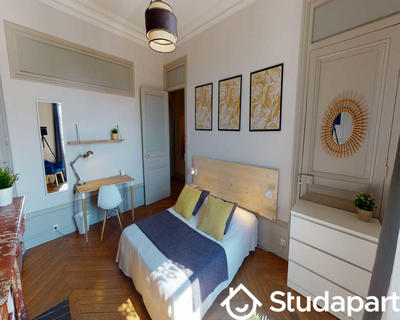 Chambre - 80 m² - 1 pièce