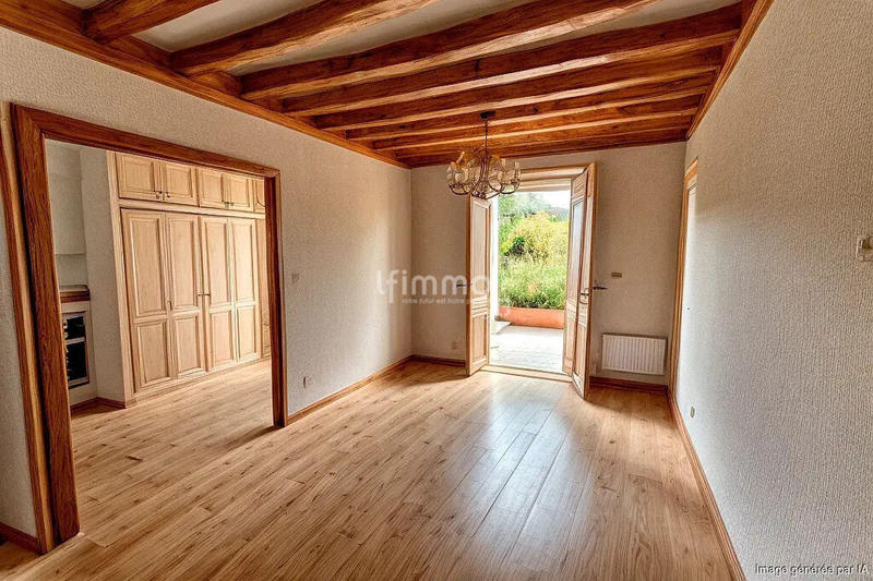 Maison - 97 m² - 5 pièces