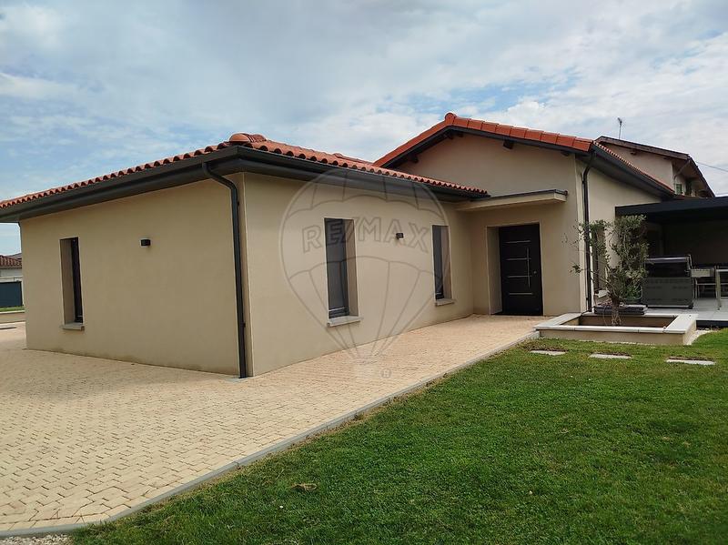 Maison - 178 m² - 6 pièces