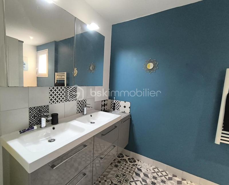 Maison traditionnelle - 139 m² - 4 pièces