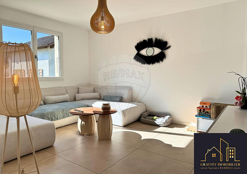 Maison - 190 m² - 6 pièces