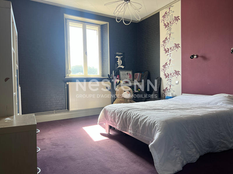 Maison - 221 m² - 7 pièces