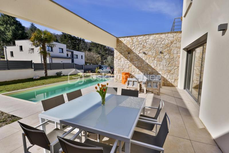 Maison - 153 m² - 6 pièces