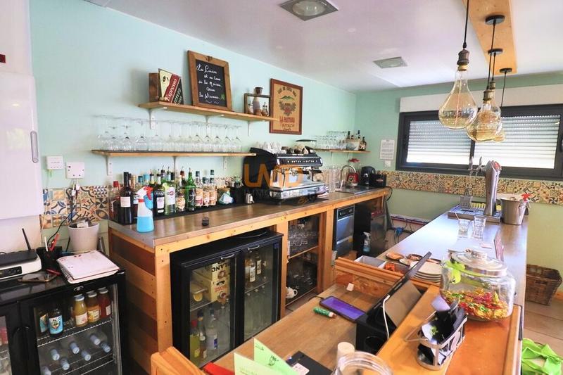 Fonds de commerce - Bureau - 125 m²