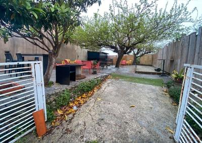 Divers - 130 m² - 3 pièces