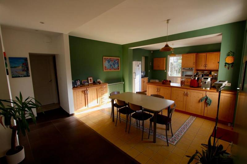 Maison en pierre - 275 m² - 11 pièces