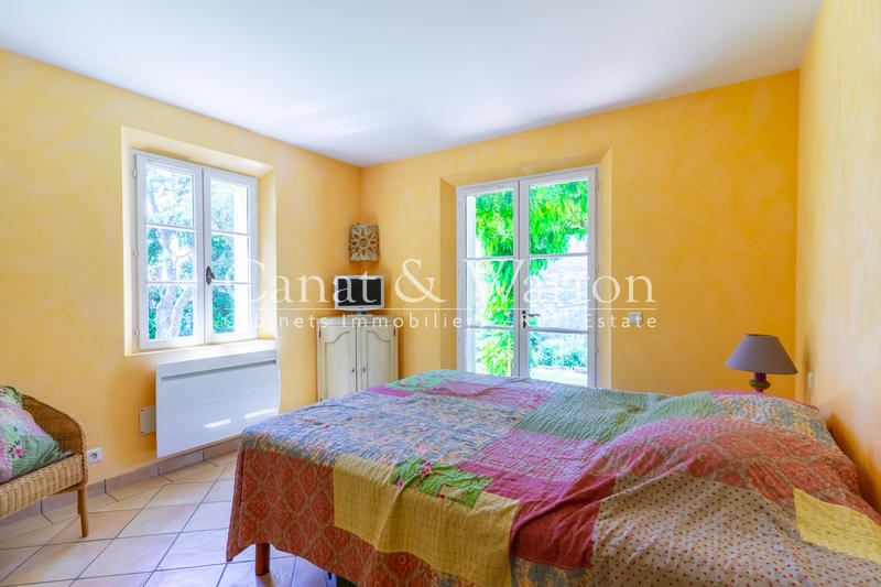 Villa - 200 m² - 5 pièces