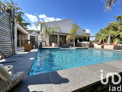 Maison - 200 m² - 6 pièces