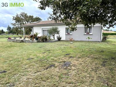 Maison - 96 m² - 5 pièces