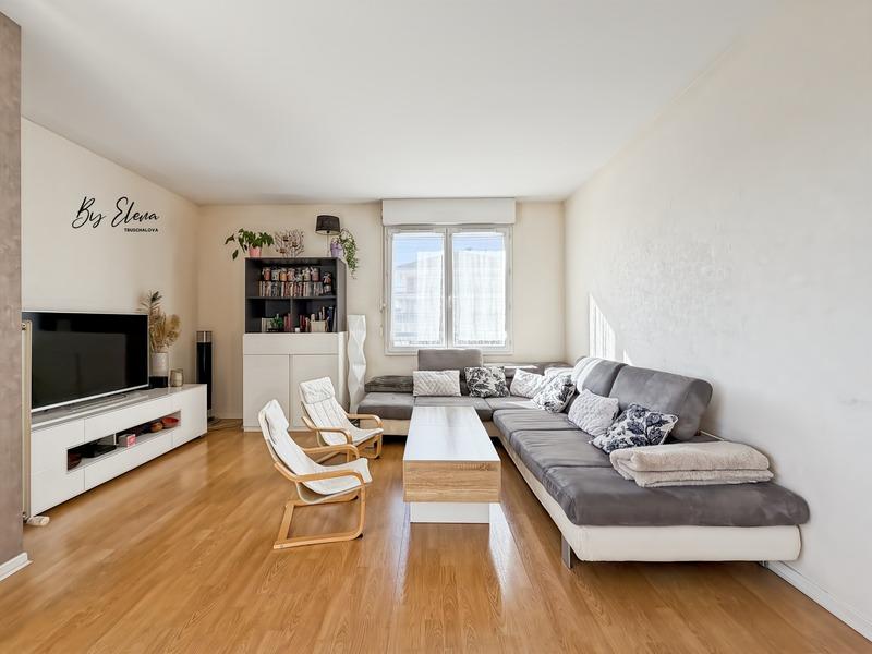 Appartement - 82 m² - 4 pièces