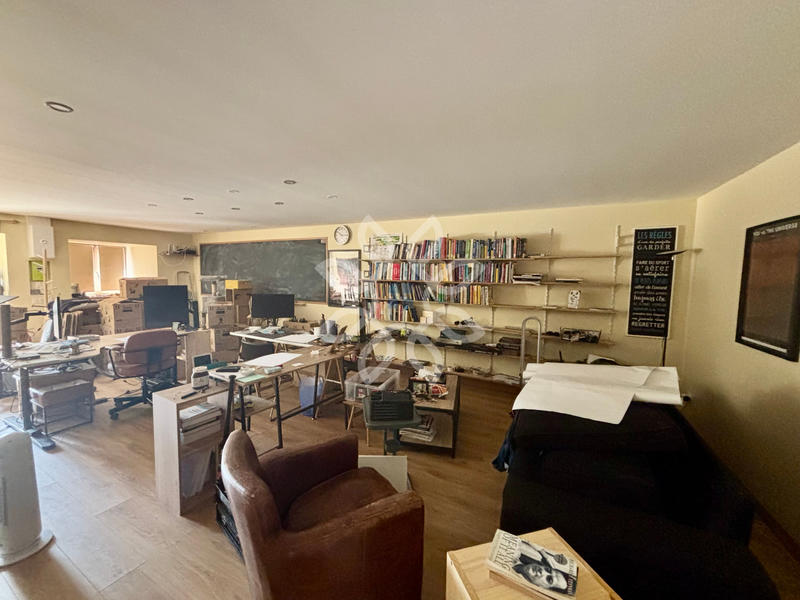 Maison - 416 m² - 19 pièces