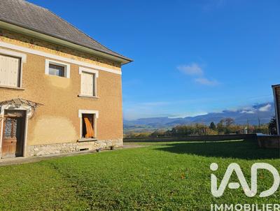 Maison - 184 m² - 8 pièces