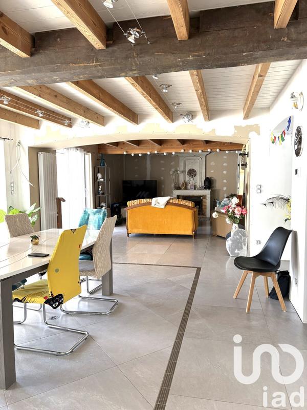 Maison - 350 m² - 11 pièces