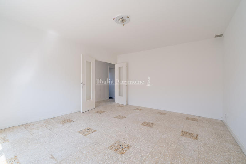 Appartement - 85 m² - 5 pièces