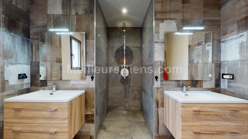 Villa - 230 m² - 7 pièces