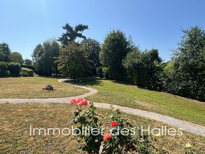 Maison - 213 m² - 6 pièces