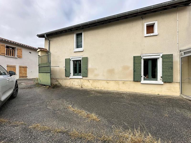 Maison - 92 m² - 5 pièces