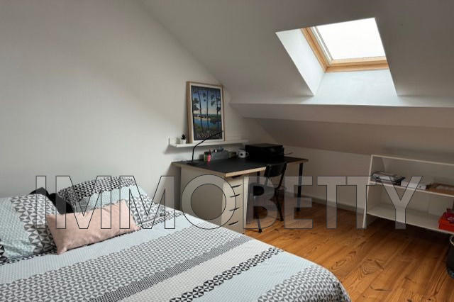 Appartement - 90 m² - 4 pièces