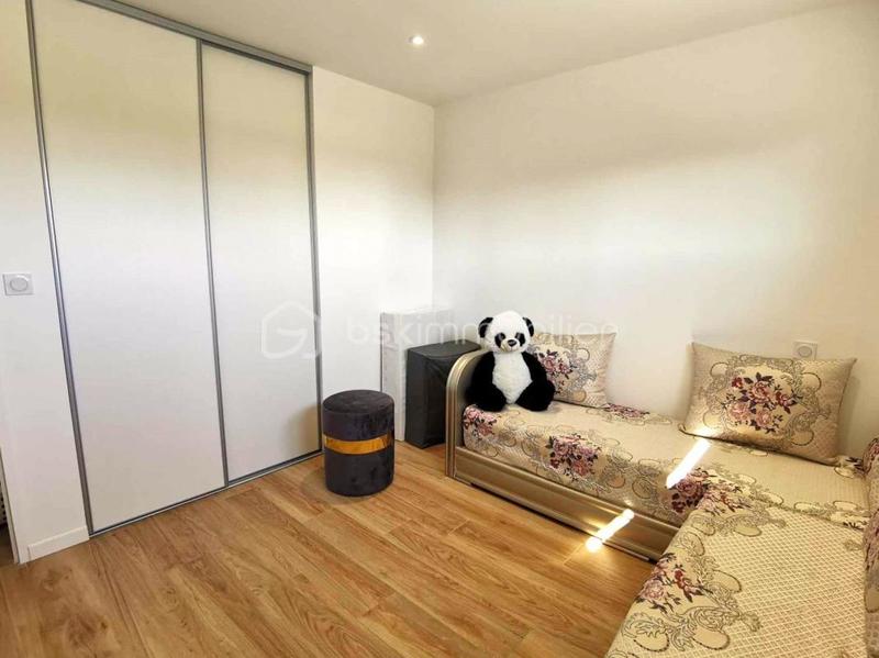 Maison - 142 m² - 8 pièces