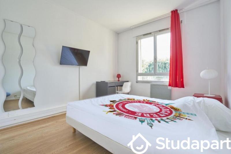 Chambre - 14 m² - 1 pièce