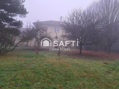 Maison - 141 m² - 7 pièces