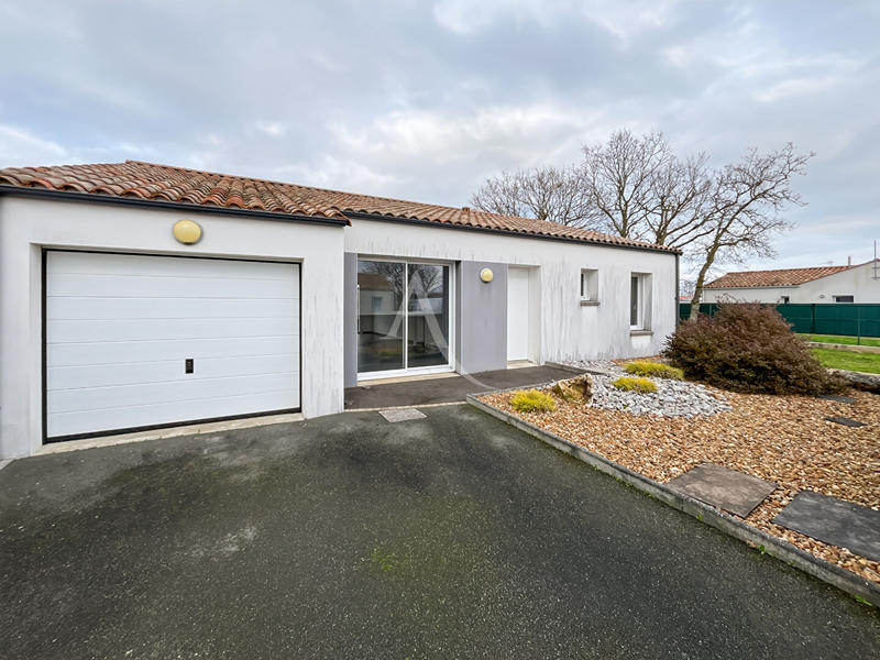 Maison - 92 m² - 4 pièces