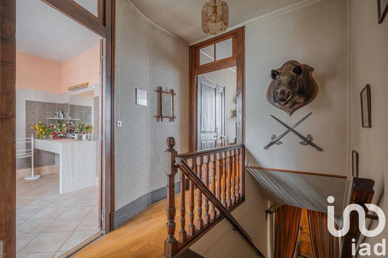 Maison - 214 m² - 6 pièces