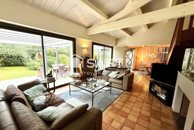 Villa - 230 m² - 7 pièces