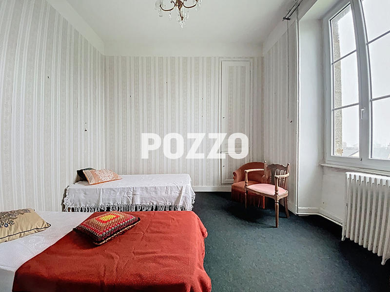 Maison - 171 m² - 8 pièces