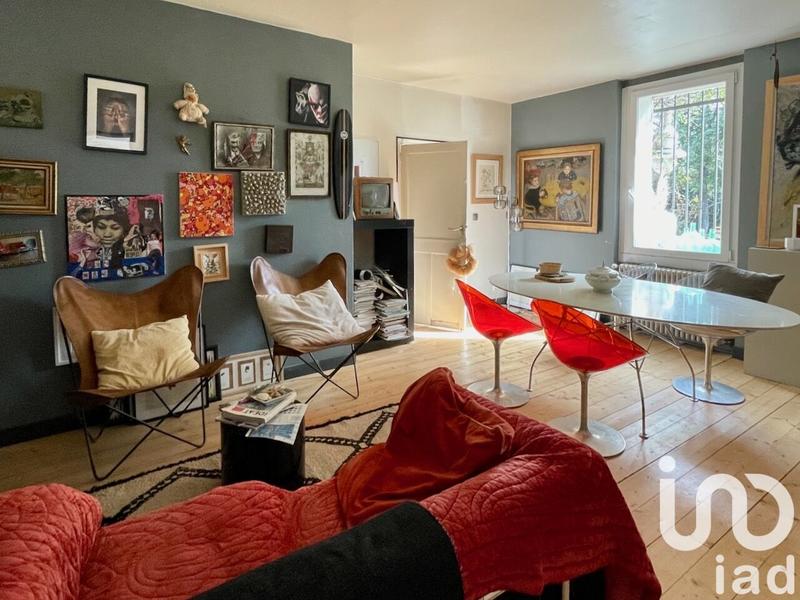 Maison - 216 m² - 8 pièces