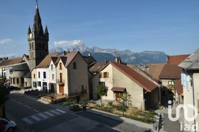 Appartement - 112 m² - 5 pièces