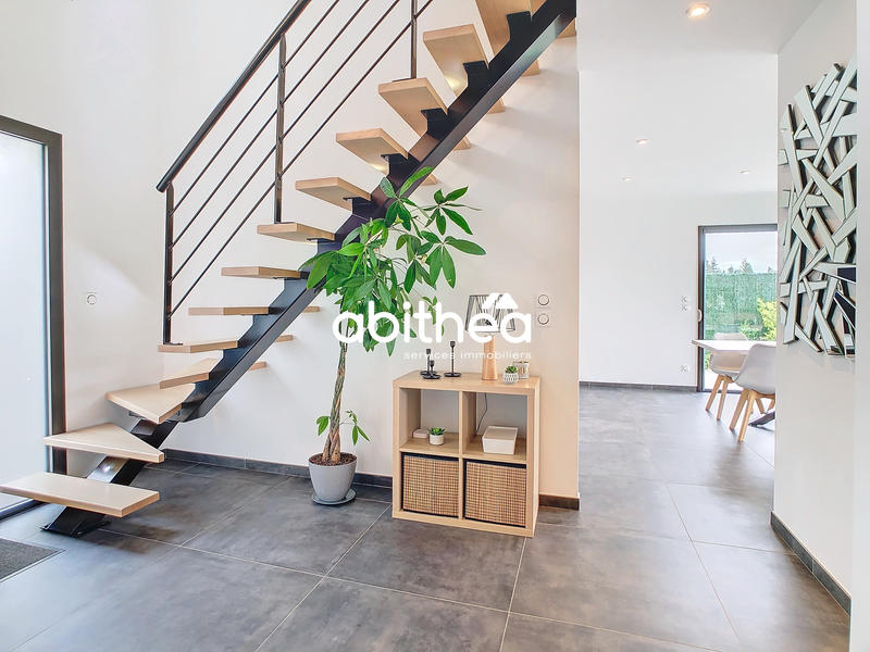 Maison - 137 m² - 6 pièces