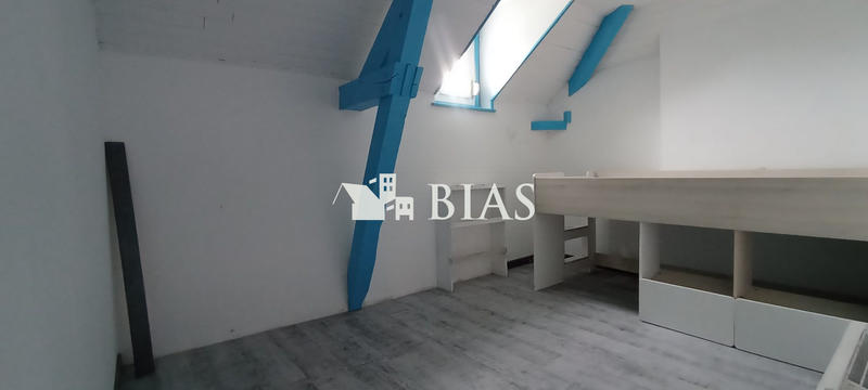 Maison - 243 m² - 9 pièces