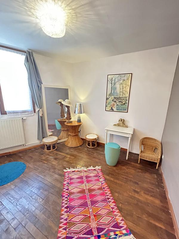 Maison - 98 m² - 5 pièces