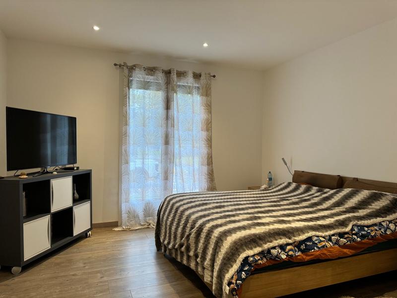 Maison - 265 m² - 7 pièces