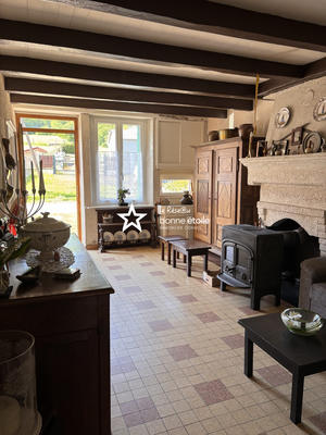 Maison - 94 m² - 5 pièces