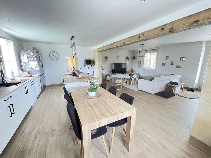 Maison - 95 m² - 4 pièces