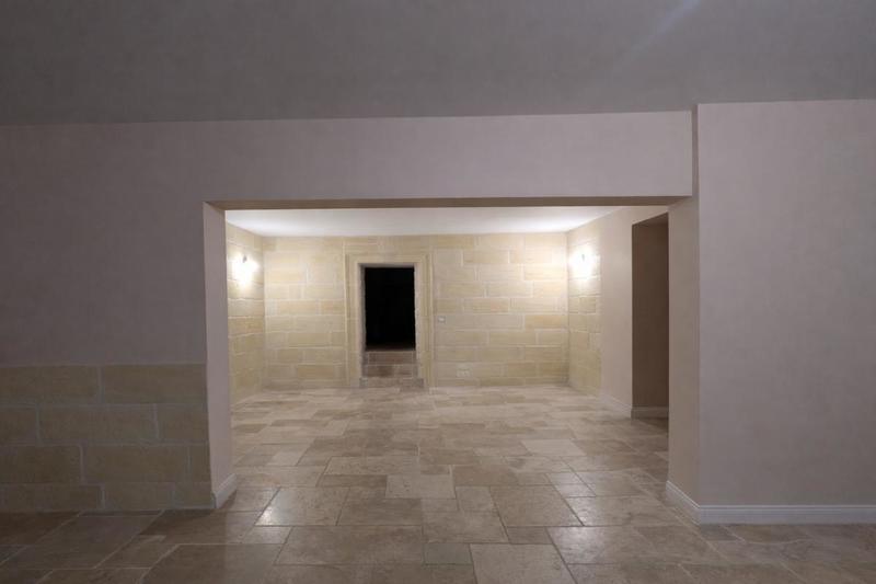 Maison - 261 m² - 11 pièces