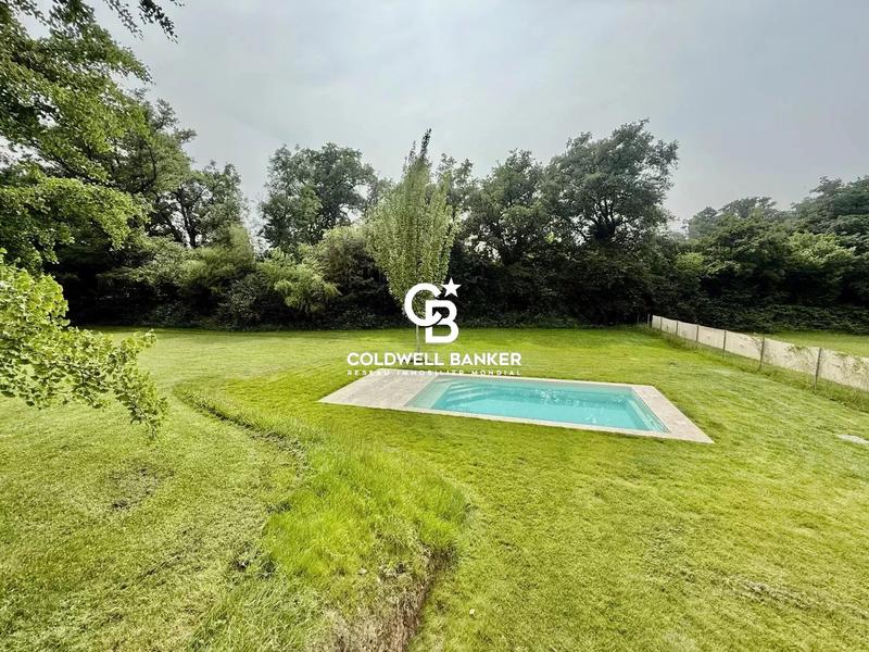 Maison - 220 m² - 7 pièces