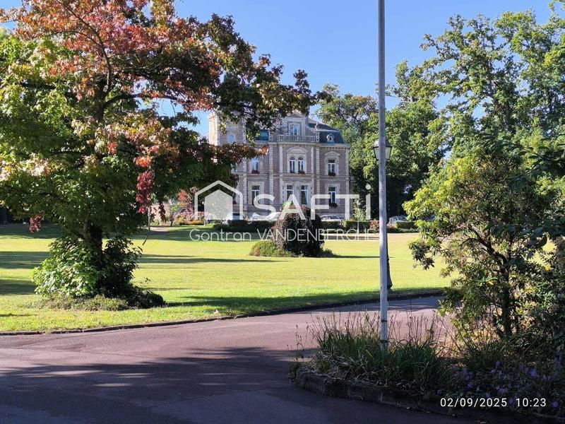 Local commercial - 130 m² - 3 pièces