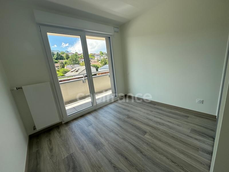 Appartement - 84 m² - 4 pièces