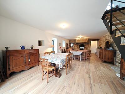 Maison en pierre - 108 m² - 5 pièces