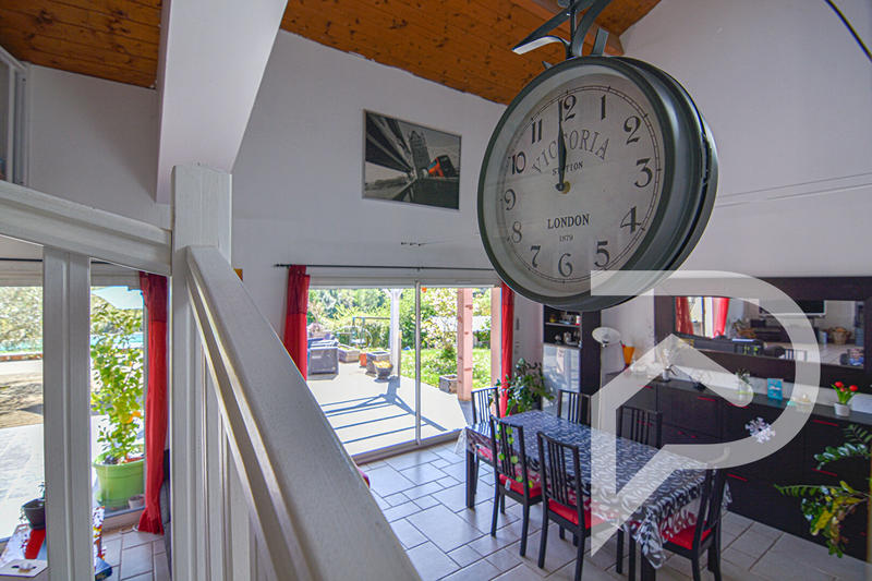 Maison - 197 m² - 6 pièces